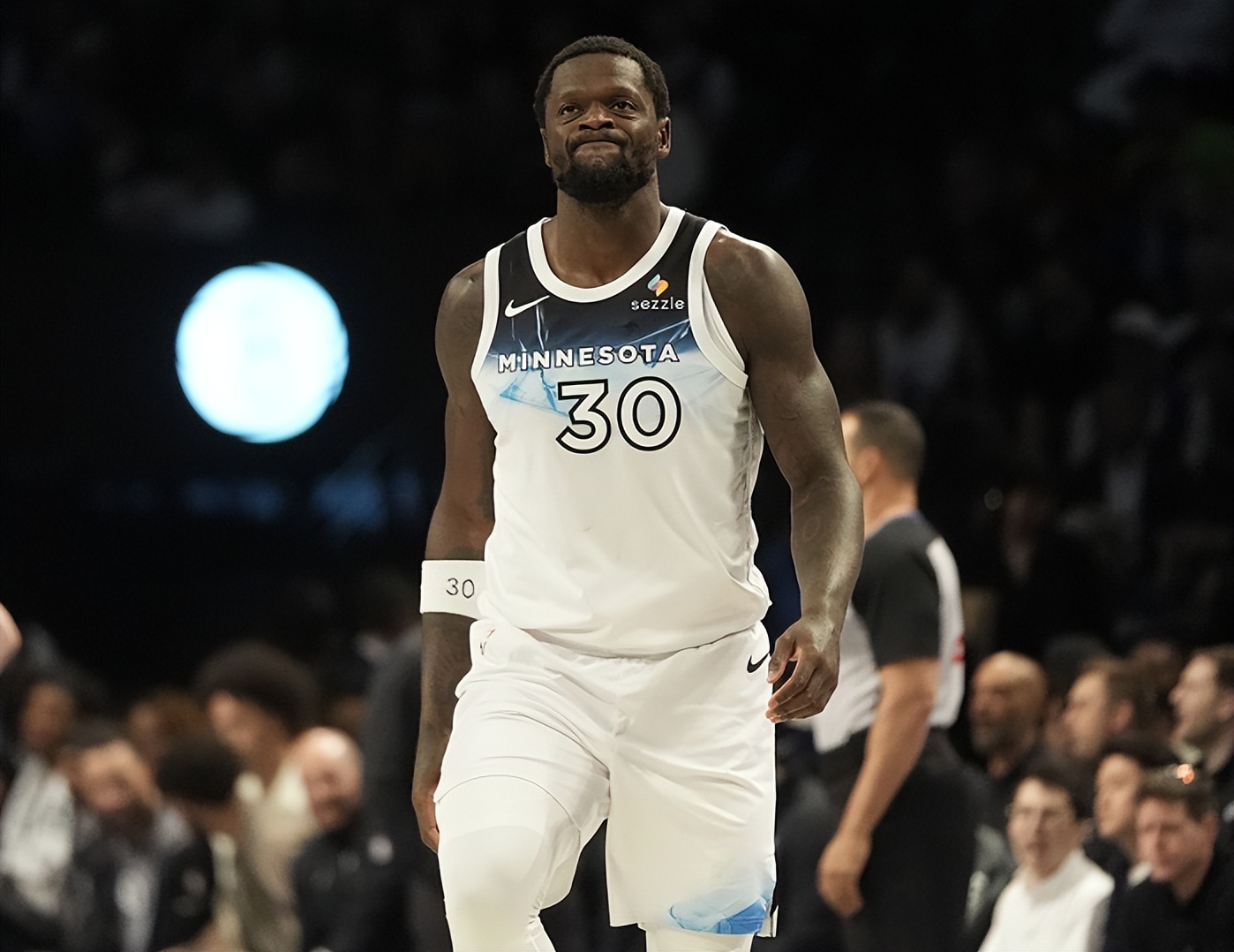 关于NBA常规赛今晨再迎强敌,多伦多猛龙状态回暖,主帅态度:目标明确,细节决定成败的信息 关于NBA常规赛今晨再迎强敌,多伦多猛龙状态回暖,主帅态度:目标明确,细节决定成败的信息