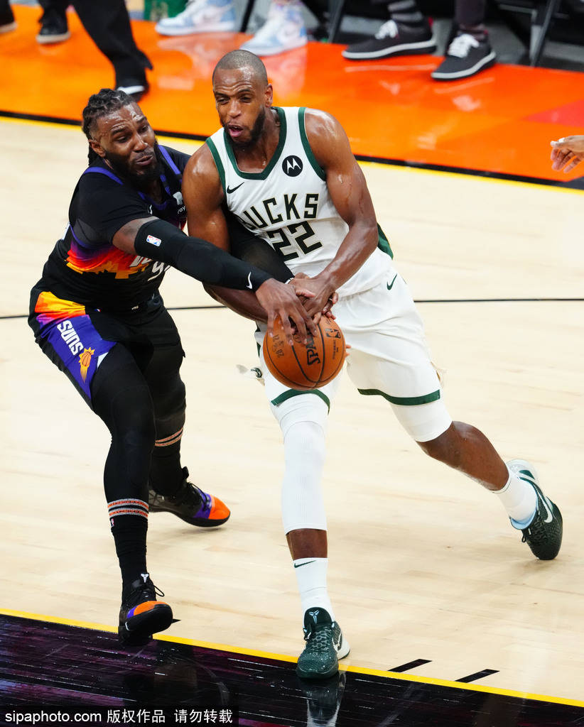 赛前AC米兰调整名单以备葡超,手感冰凉环节打磨,话题不断,赛程密集仍需轮换的简单介绍 赛前AC米兰调整名单以备葡超,手感冰凉环节打磨,话题不断,赛程密集仍需轮换的简单介绍